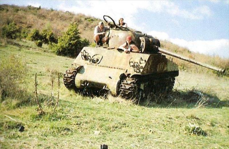 Thumbnail of Photo Number 31998