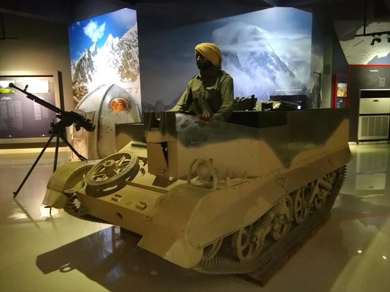 Thumbnail of Photo Number 33802