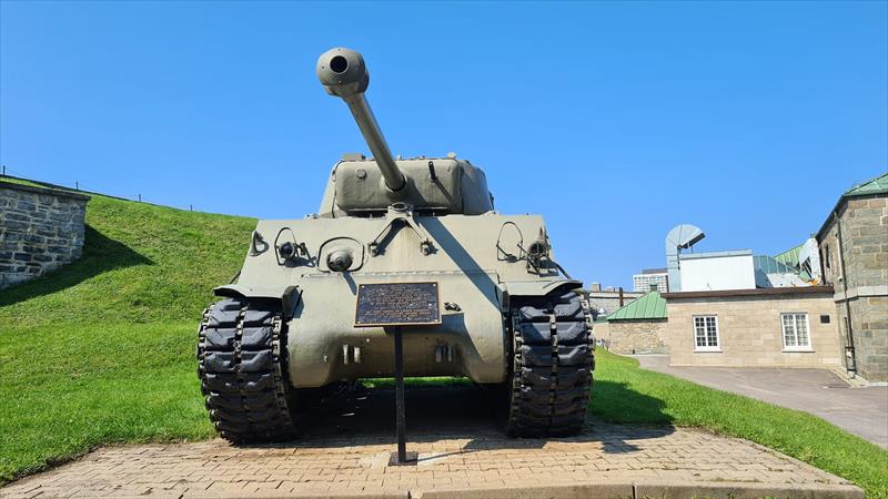 Thumbnail of Photo Number 40753