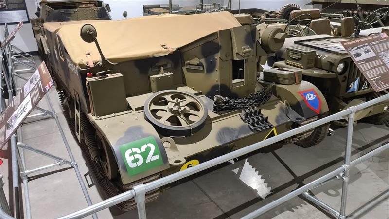 Thumbnail of Photo Number 45878